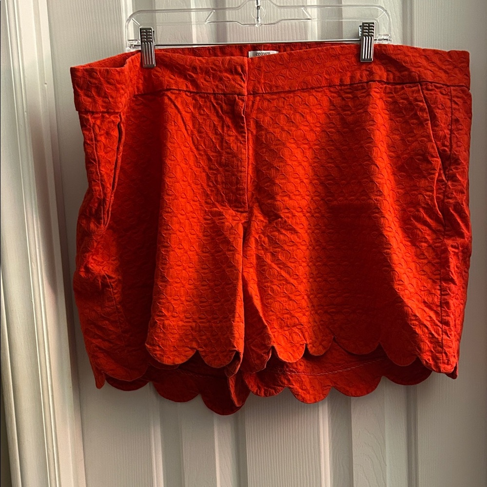 Women's Scallop Hem Red Shorts